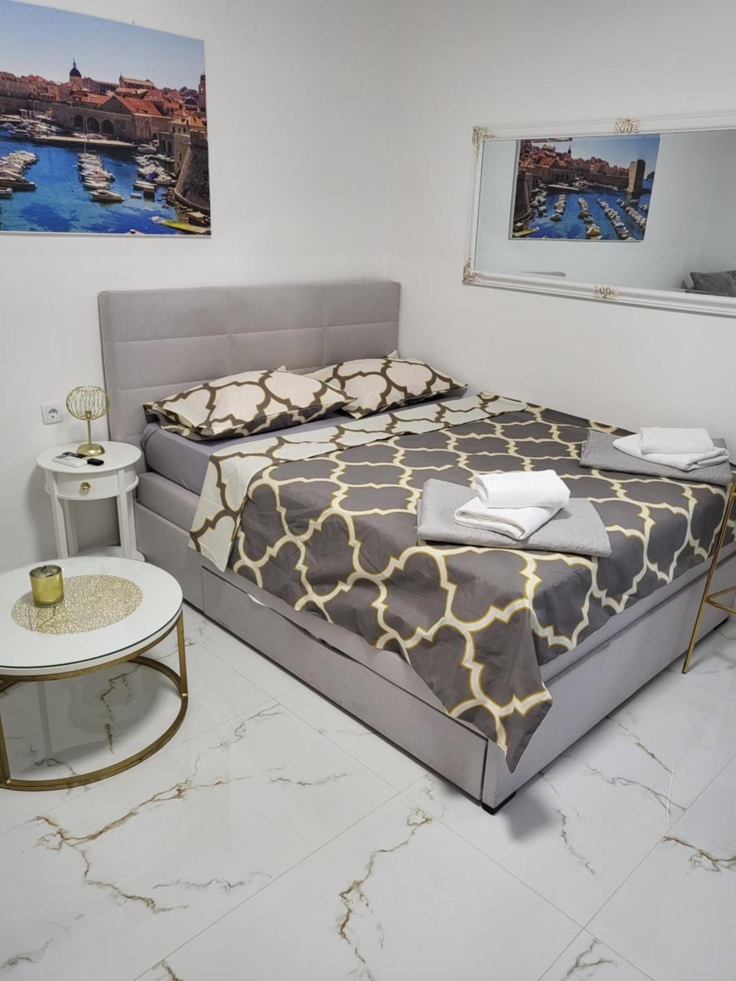 Mango Apartman Studio Ragusa Esterno foto